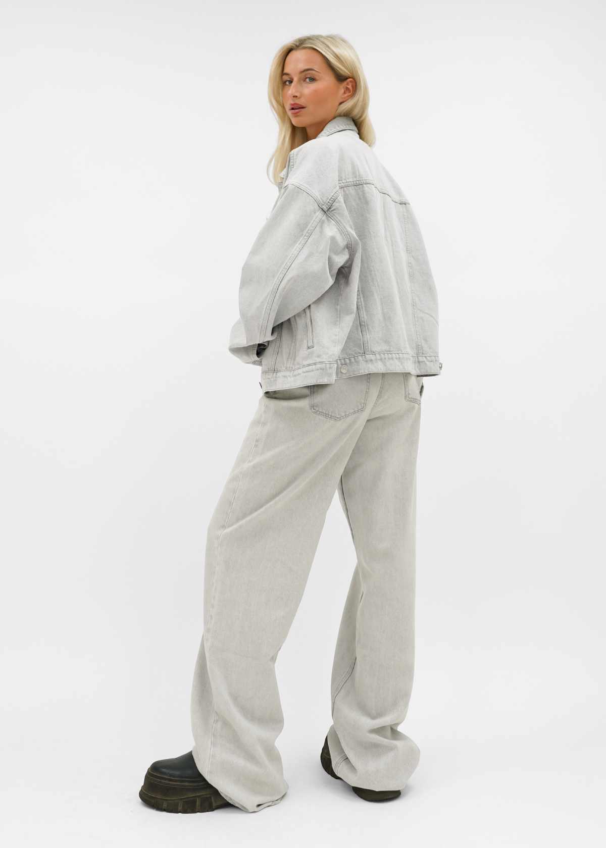 Oversized denim jacket light washed grey (tall)