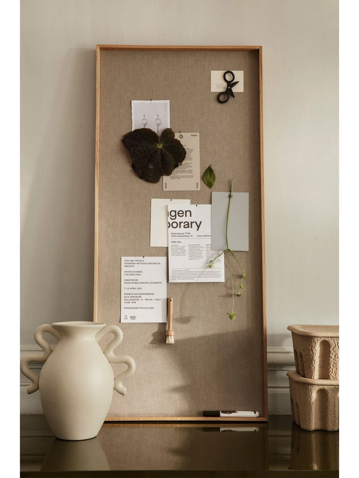 Verso Table Vase