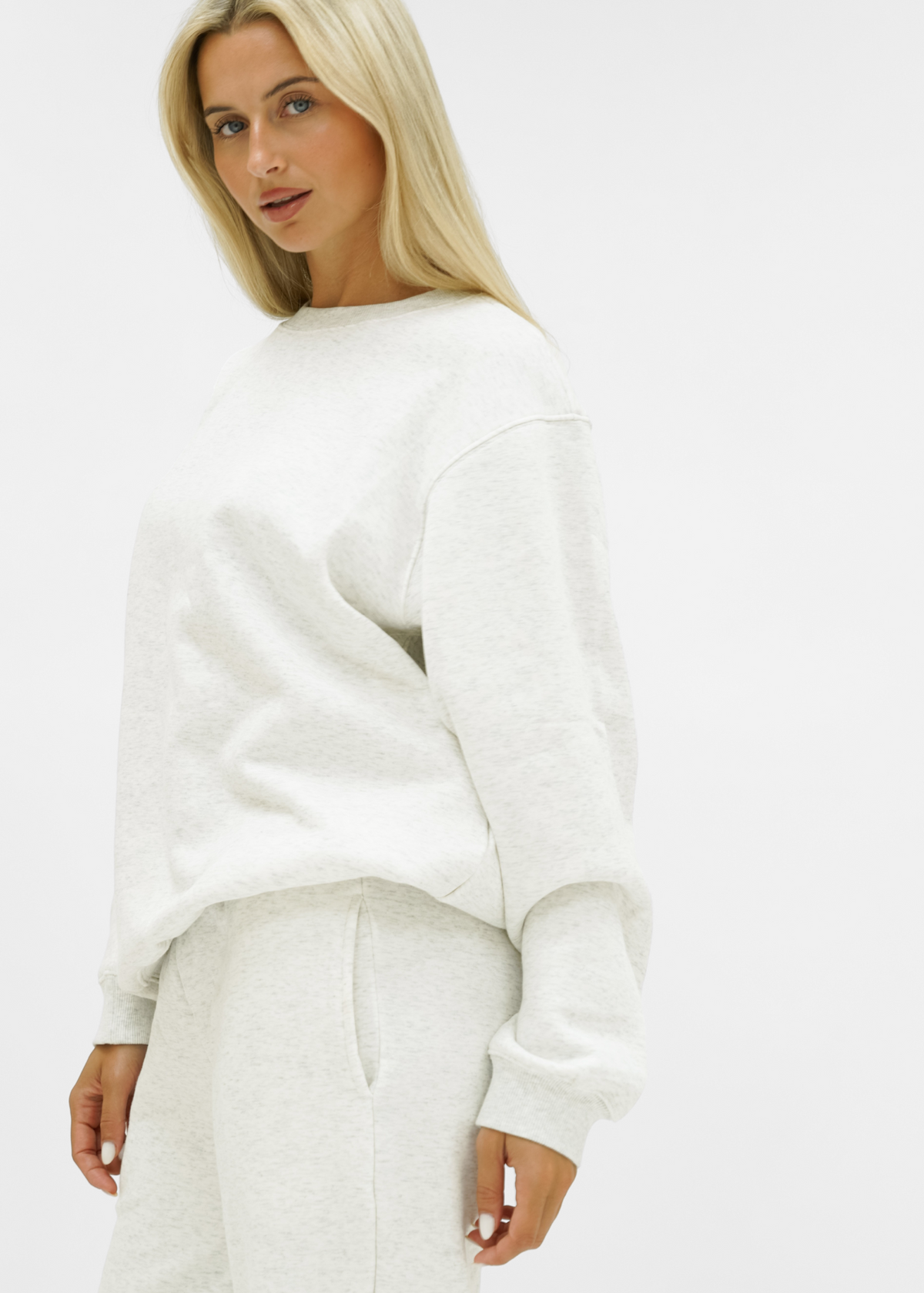 Basic sweater light grey melange (tall)