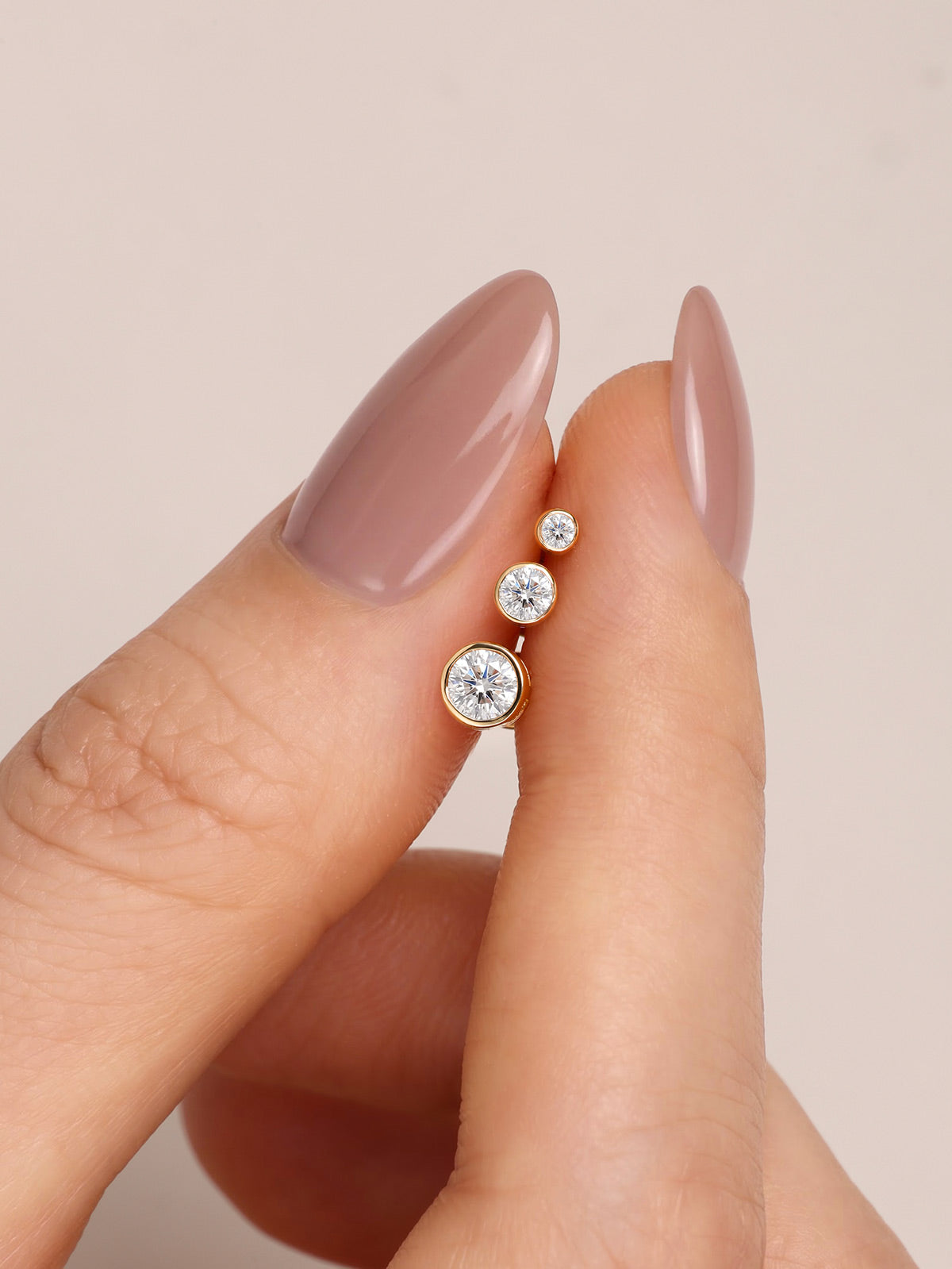 KOSINER 14K Solid Gold Round Bezel Lab-Grown Diamond Flat Back Stud