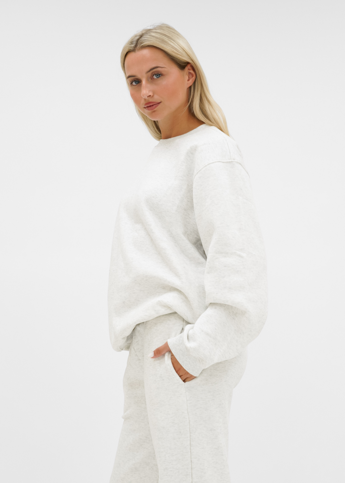 Basic sweater light grey melange (tall)