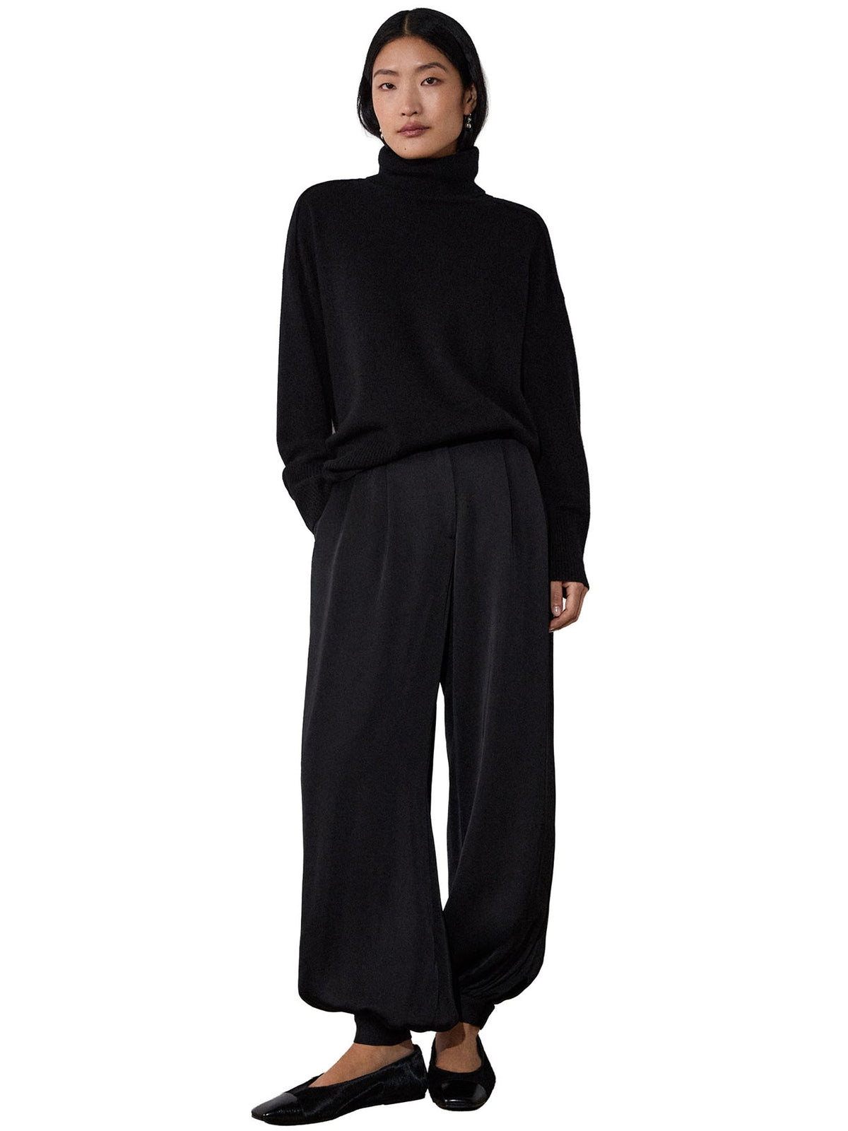 Cashmere Seam Roll Neck Knit