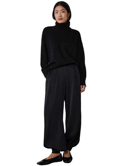 Cashmere Seam Roll Neck Knit