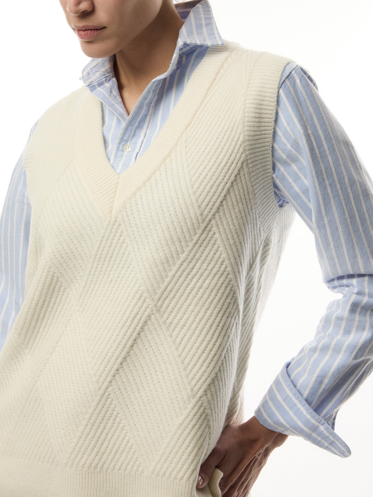 Lr-Jade 4 Knitted Vest