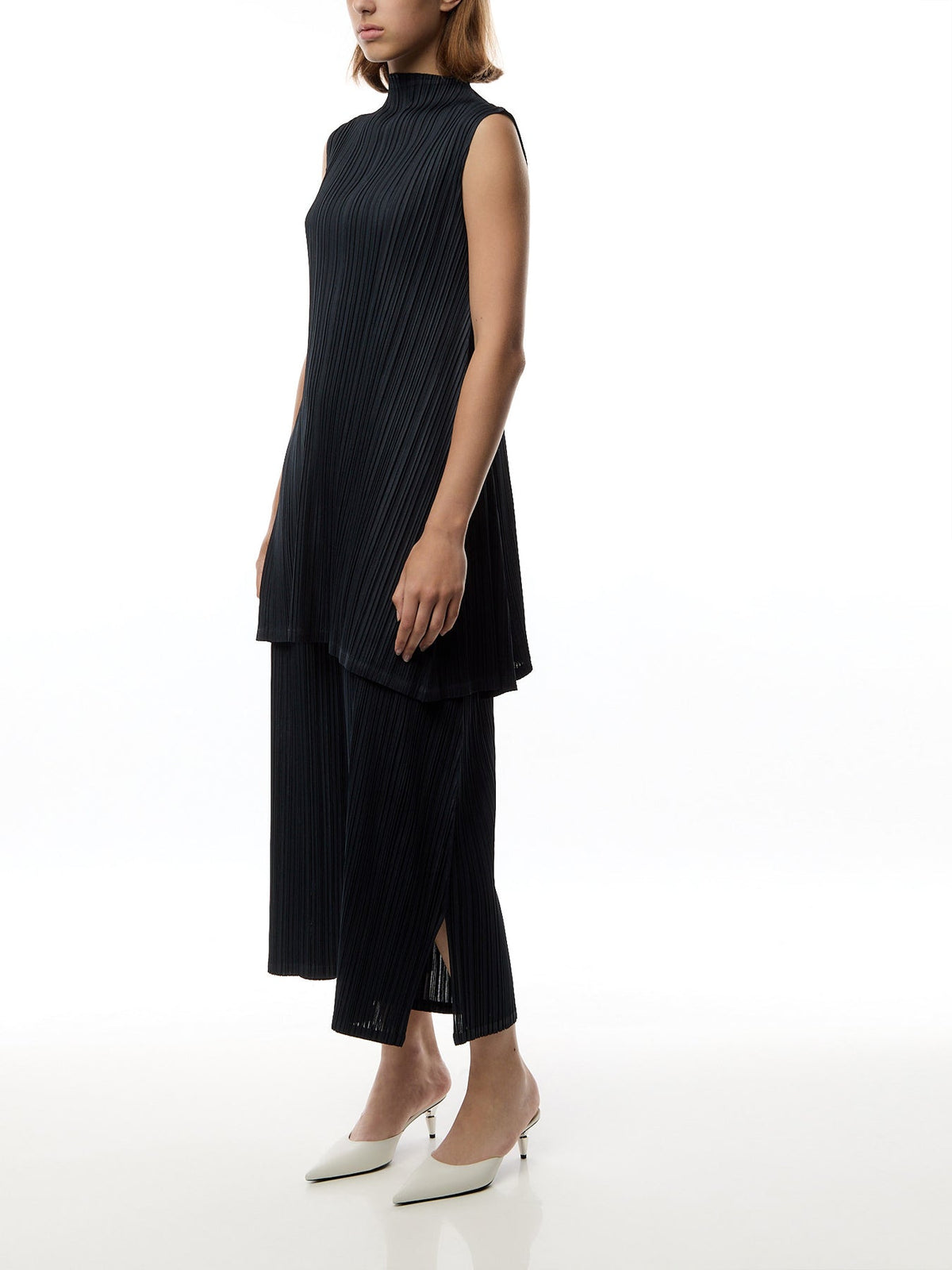 Pleats Mellow Blue Black Pants