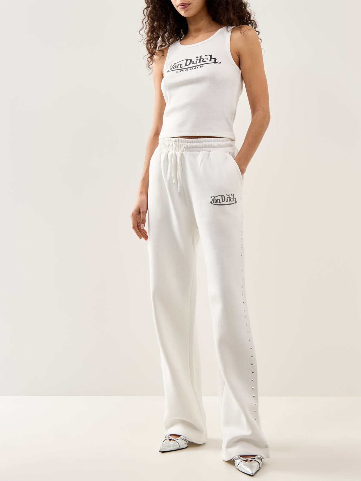 Jogger Studs White