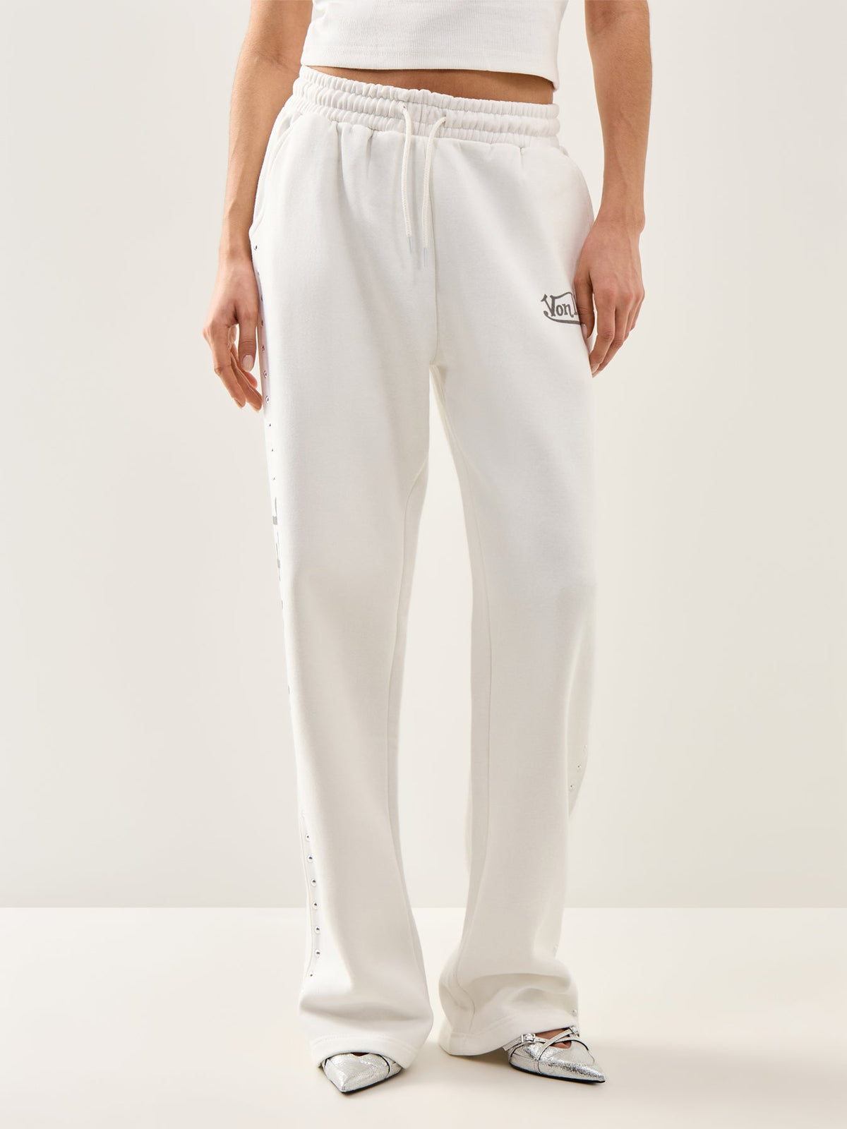 Jogger Studs White