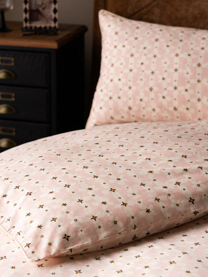 Translucent Daisy Super King Duvet Set Pink