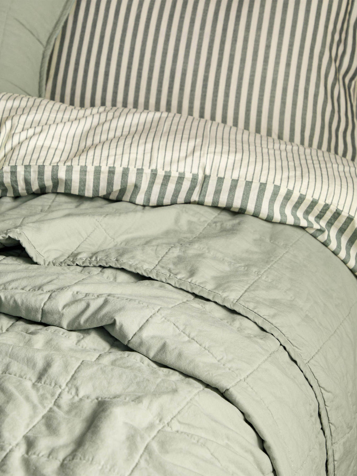 Cotton Hebden Washed Bedspread 150 x 200cm - Bay Green