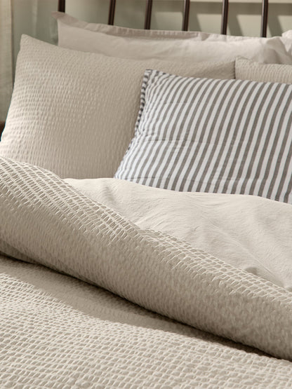 Cotton Hebden Relaxed Seersucker Super King Duvet Set - Stone