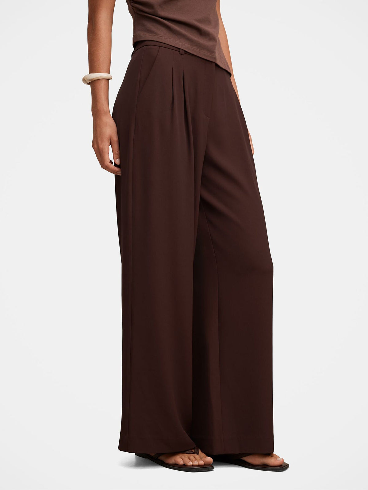 Dani Straight Leg Tailored Trousers Brown