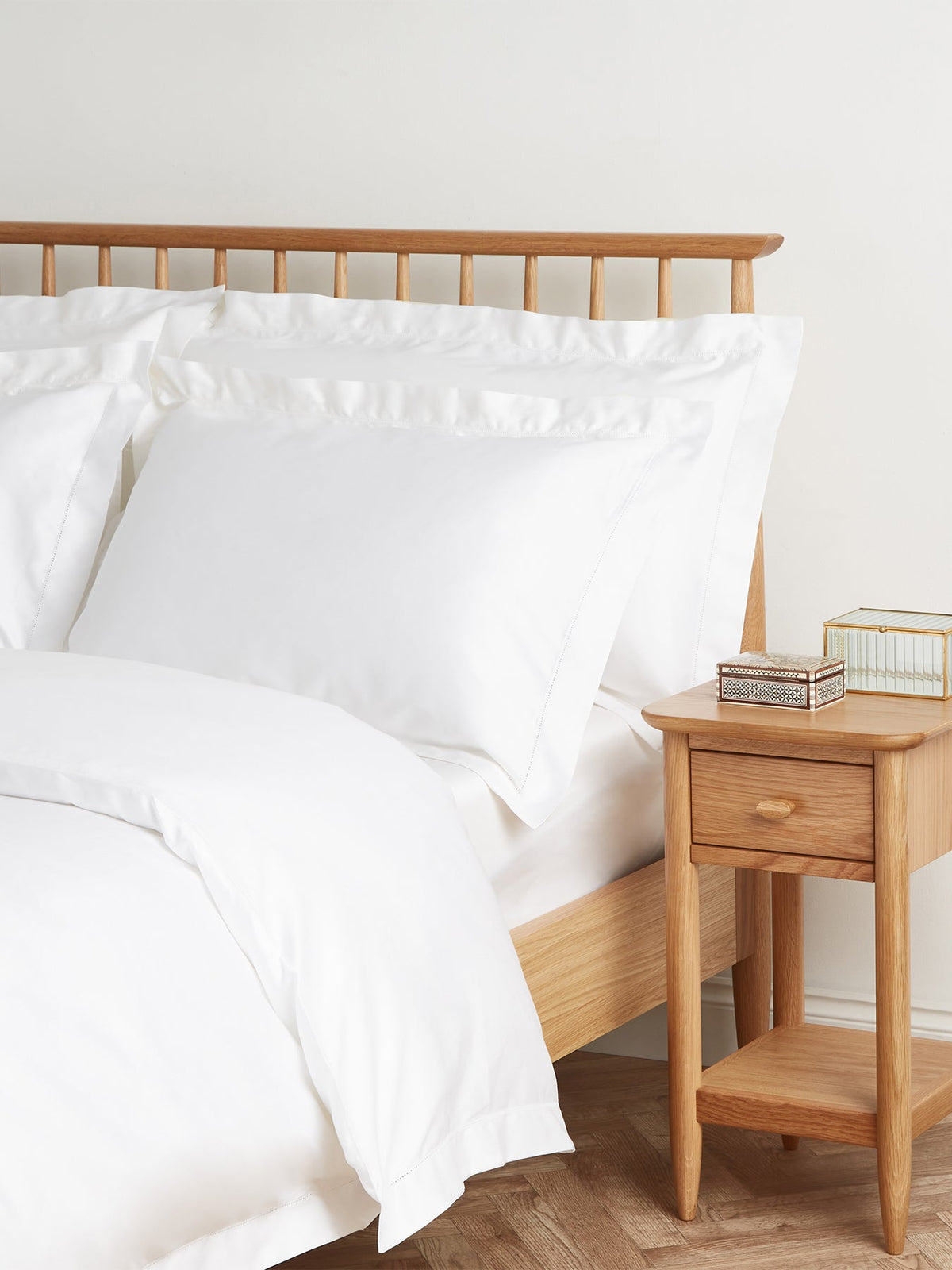 Mayfair Ultimate Fitted Sheet White