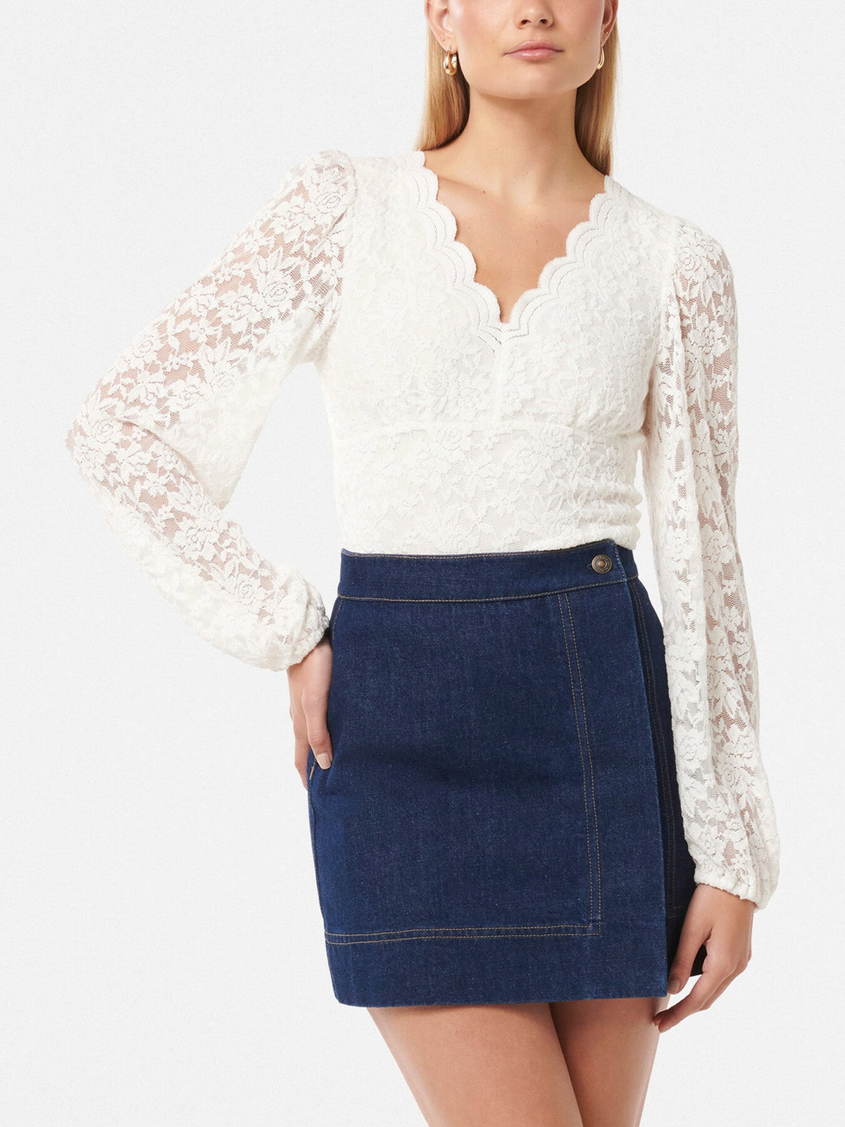 Yianna Lace Long Sleeves Top