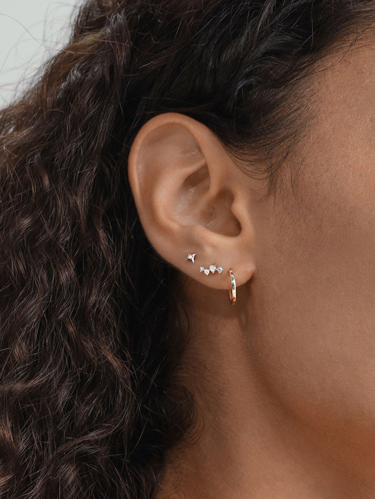 KOSINER 14K Solid Gold Delicate Four-Point Cluster Flat Back Stud